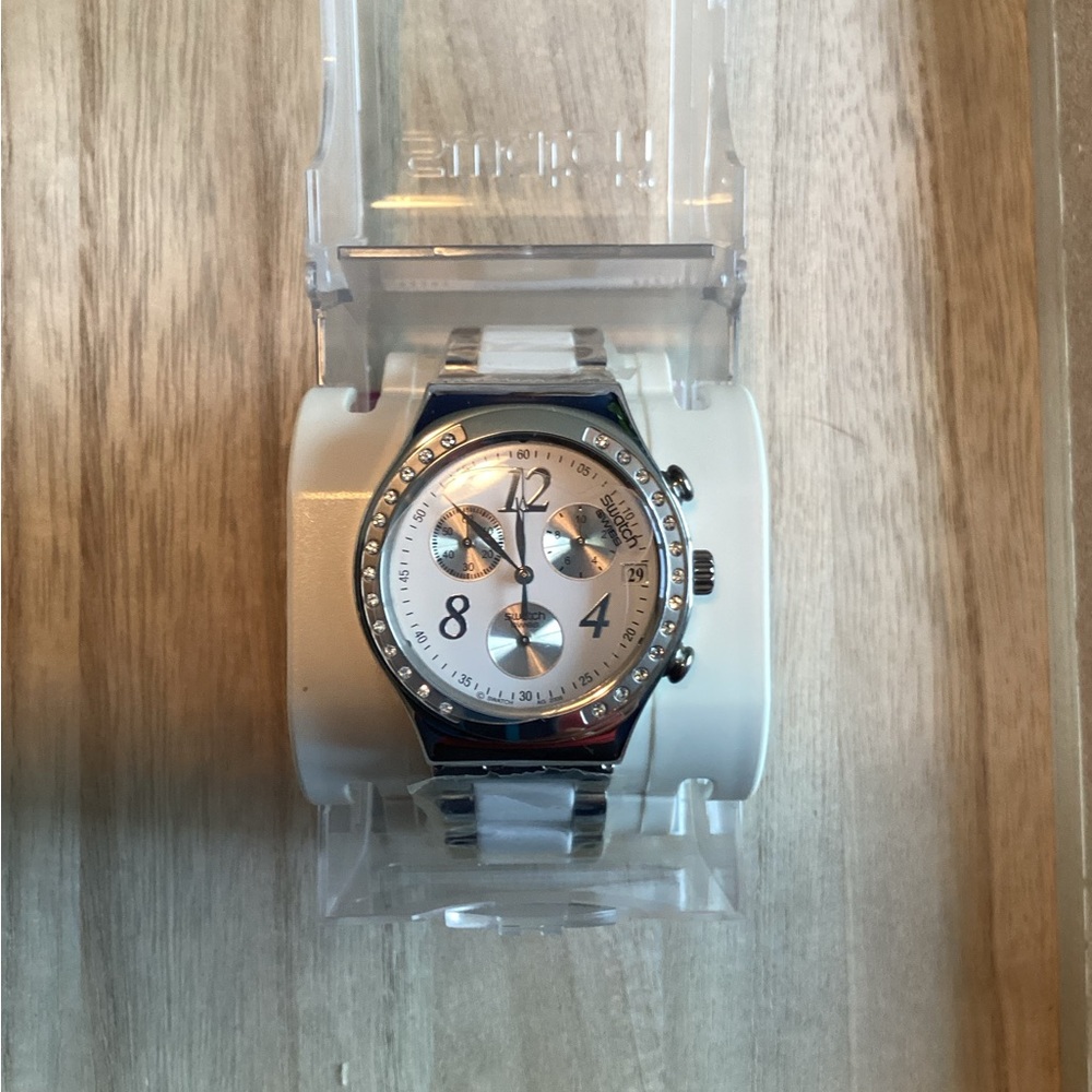 BNIB: Swatch Dream White Chronograph